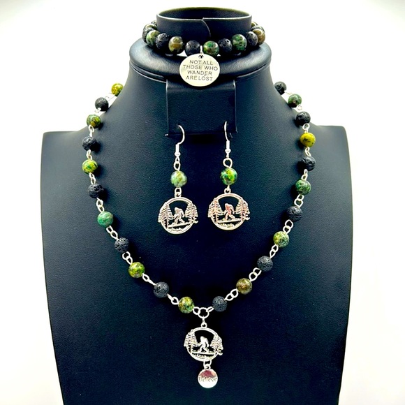 Handmade Big Foot Necklace Set with Natural African Turquoise Stones! - Picture 2 of 11